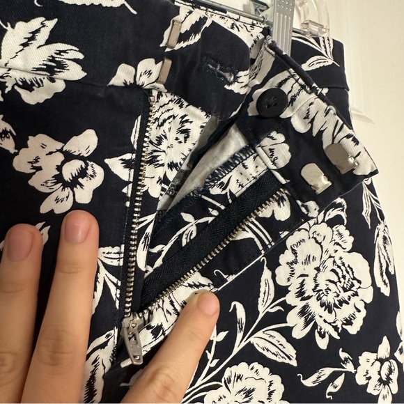 GAP Signature Skinny Ankle Khaki - Picture 6 of 12